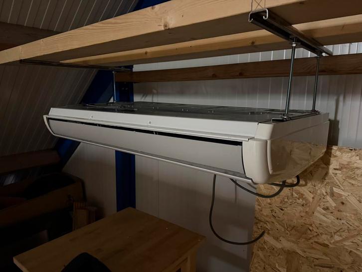 2x mitsubishi airco grote units 220V industrieel, Witgoed en Apparatuur, Airco's, Wandairco, 100 m³ of groter, 3 snelheden of meer