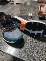Nieuw Osaga sportschoenen maat 40, Ophalen of Verzenden, Nieuw, Sportschoenen