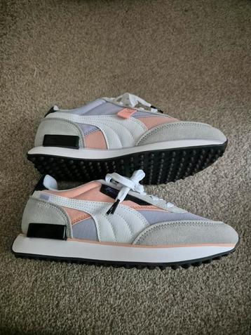 Sneakers van Puma  beschikbaar voor biedingen