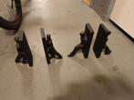 Metalen Boekensteunen - Mannen Duwen, Ophalen, Gebruikt