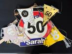 4 soorten vlaggetjes en verkeersbord Sarah 50 jaar, Ophalen of Verzenden, Zo goed als nieuw, Feestartikel, Abraham of Sarah