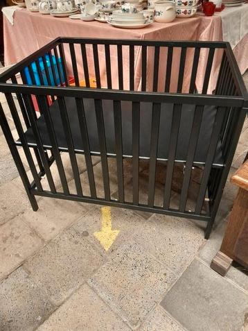 Zwarte box, verstelbare bodem beschikbaar voor biedingen