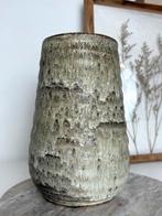 Vaas, Huis en Inrichting, Overige kleuren, Aardewerk of Porselein, Ophalen of Verzenden, Zo goed als nieuw