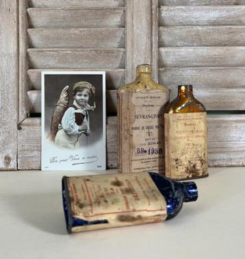 Set van 3 Franse kruitbusjes kruitflesjes poudre de chasse beschikbaar voor biedingen