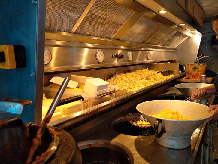 Snackwagen verkoopwagen snack container frietwagen, Zakelijke goederen, Partijgoederen en Retail | Verkoopwagens, Ophalen