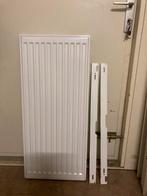 Smalle  hoge radiator, Doe-het-zelf en Verbouw, Verwarming en Radiatoren, Ophalen, Radiator, Minder dan 60 cm, Zo goed als nieuw