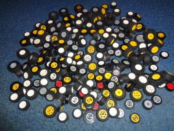 Mega Lego partij technic wielen 6300x stuks beschikbaar voor biedingen