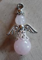 rozenkwarts bescherm engel hanger, Overige voorstellingen, Ophalen of Verzenden, Steen of Mineraal, Roze