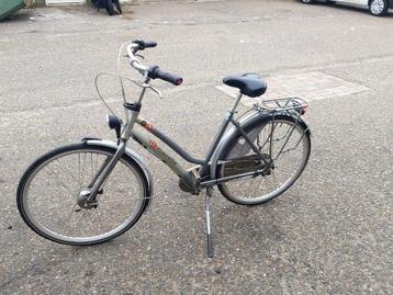 Goede fiets n3 Gazelle beschikbaar voor biedingen