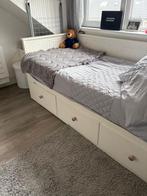 Ikea Bed met opbergruimte, Huis en Inrichting, Slaapkamer | Bedden, Ophalen, 90 cm, Eenpersoons, Wit