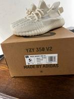 Yeezy 350 V2 Bone Wit 38, Nieuw, Ophalen of Verzenden, Wit