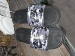 Nike slippers, Ophalen of Verzenden, Zo goed als nieuw