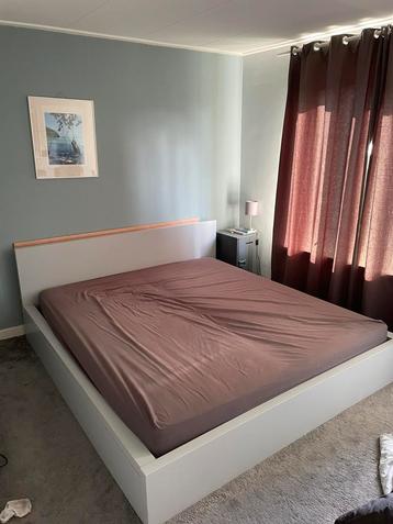 Houten bed