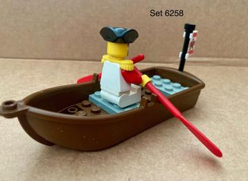 LEGO 6258 Smuggler’s Shanty Smokkelaars Hut beschikbaar voor biedingen