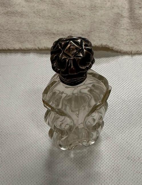 Parfumflesjes met zilveren sluitingen gemerkt, Verzamelen, Parfumverzamelingen, Zo goed als nieuw, Parfumfles, Ophalen