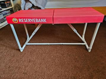Reservebank Amstel Bier beschikbaar voor biedingen