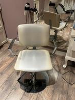 Kappersstoel verstelbaar met pomp wit, Huis en Inrichting, Stoelen, Gebruikt, Wit, Leer, Ophalen of Verzenden