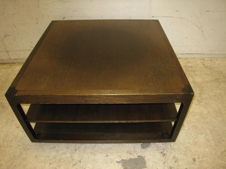 Vintage donkerbruin houten 3-laagse salontafel op wieltjes, Huis en Inrichting, Tafels | Salontafels, Gebruikt