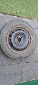 4 goede winterbanden met velg 185/65/r15, Ophalen, Gebruikt