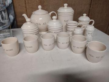 Riviera Maison Tea at Home Servies beschikbaar voor biedingen