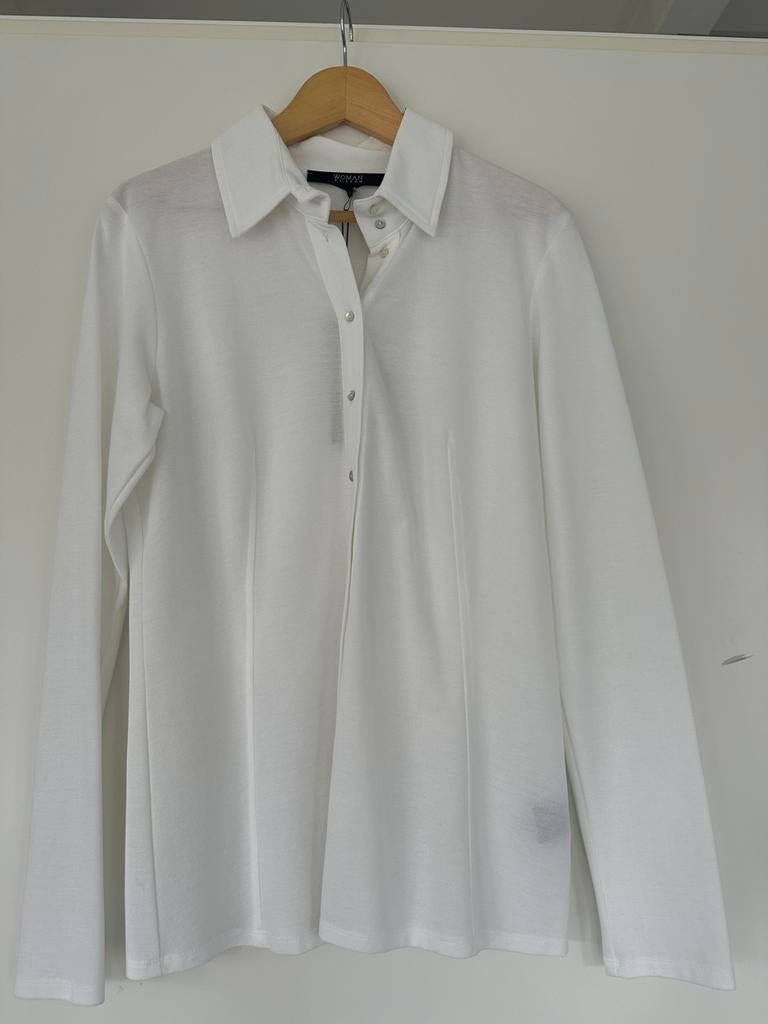 Nieuw: witte blouse ‘Woman by Earn’ mt 42, Kleding | Dames, Ophalen of Verzenden, Nieuw, Maat 42/44 (L), Wit