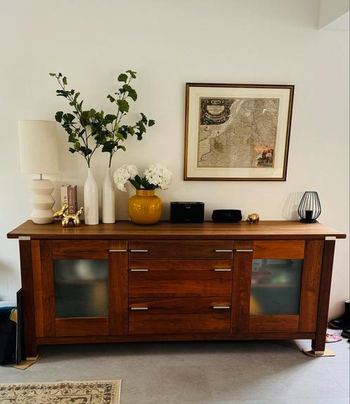 Massief Notenhouten dressoir, Huis en Inrichting, Kasten | Dressoirs, Gebruikt, 200 cm of meer, 25 tot 50 cm, Met lade(s), Met deur(en)