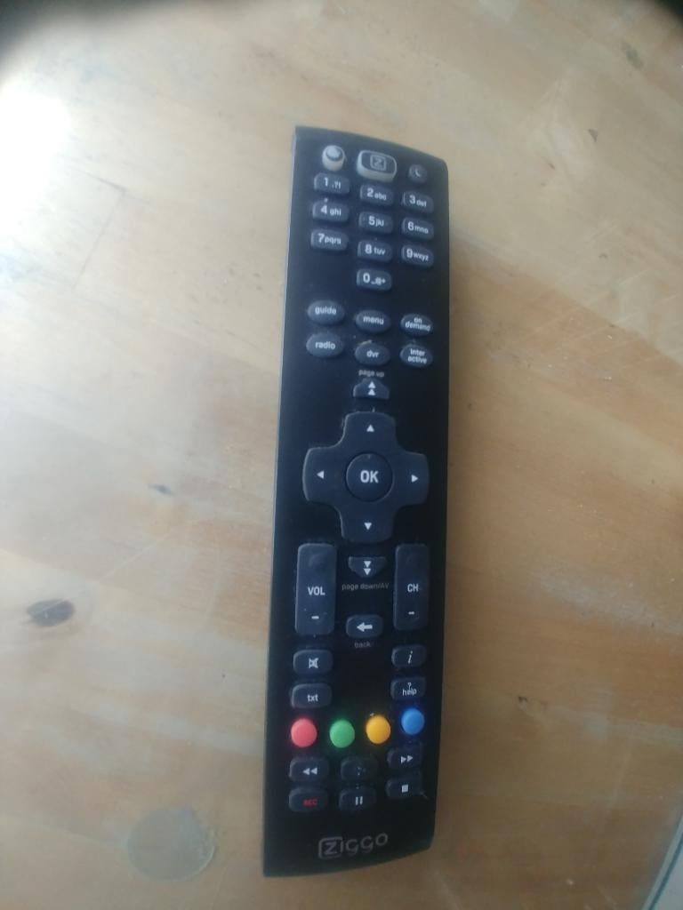 ZIGGO Afstandsbediening URC 184001-02R00, Ophalen of Verzenden, Gebruikt, Origineel, Mediaspeler