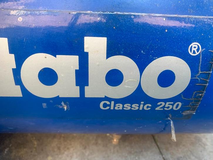 Metabo Classic 250 Compressor - Professioneel Gebruik, Doe-het-zelf en Verbouw, Compressors, Gebruikt, 6 tot 10 bar, Minder dan 25 liter