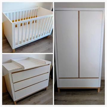 Babykamer Bopita in wit: commode en ledikant beschikbaar voor biedingen