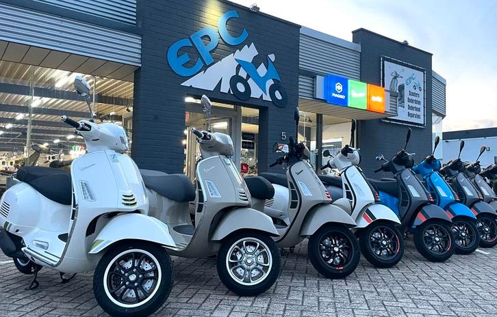 NIEUW Vespa GTS 310 NU UIT VOORRAAD LEVERBAAR!, Motoren, Motoren | Piaggio, Particulier, Scooter, Ophalen