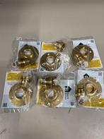 ElekTek B22 Batten 67mm Base BC Bayonet Lamp Bulb Holder BES, Huis en Inrichting, Lampen | Losse lampen, Nieuw, Nvt, Nvt, Nvt