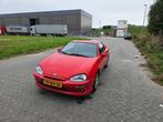 Mazda MX-3 1.6 I 16V 1998 Rood, Auto's, Mazda, MX-3, 4 cilinders, Origineel Nederlands, 1200 kg