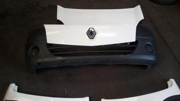 Voorbumper Renault Kangoo Bouwjaar 2009.  beschikbaar voor biedingen