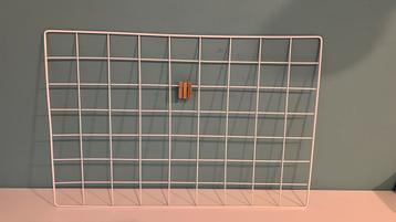 Wandrek wit 35x45cm beschikbaar voor biedingen