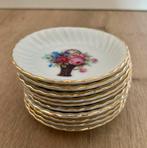 Petit four schaaltjes 10 stuks 7 cm., Huis en Inrichting, Keuken | Servies, Gebruikt, Ophalen of Verzenden, Overige stijlen, Kop(pen) en/of Schotel(s)