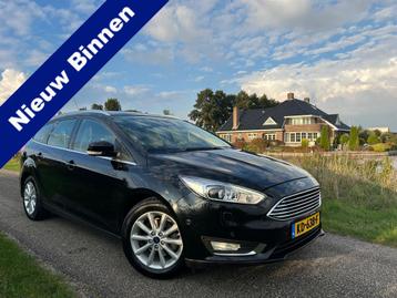 Ford FOCUS Wagon 1.0 Titanium Edition Stoelverwarming / Xeno beschikbaar voor biedingen