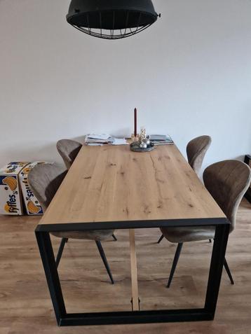 Eettafel eikenhout Kentucky Industrieel Scandinavisch beschikbaar voor biedingen