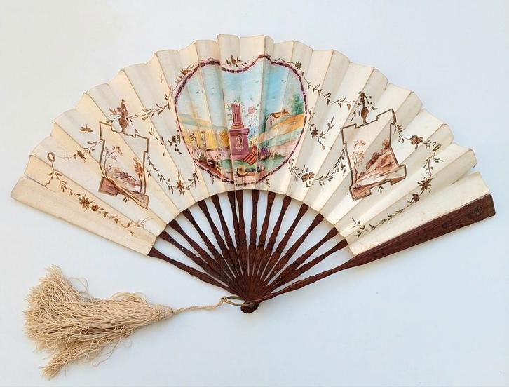 Antieke Waaier Handbeschilderd Vouwwaaier, Antiek en Kunst, Antiek | Kleding en Accessoires, Verzenden