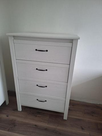 Ladekast wit Ikea beschikbaar voor biedingen