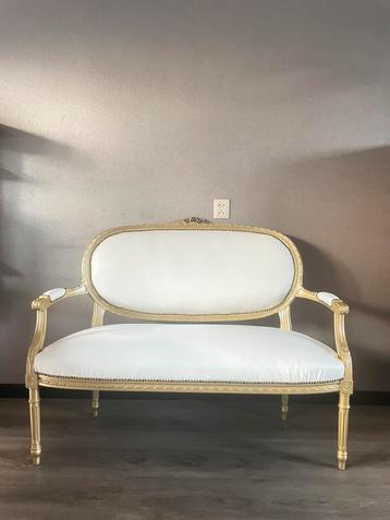 Antiek gerestyled bankje goud wit skai brocante queen ann beschikbaar voor biedingen