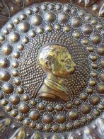 Zeldzaam antiek bord uit India met een jonge Mahatma Gandhi., Antiek en Kunst, Kunst | Niet-Westerse kunst, Ophalen of Verzenden
