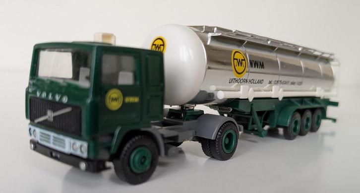 Herpa / Volvo F10 / NWM  Uithoorn, Hobby en Vrije tijd, Modelauto's | 1:87, Zo goed als nieuw, Bus of Vrachtwagen, Herpa, Ophalen of Verzenden