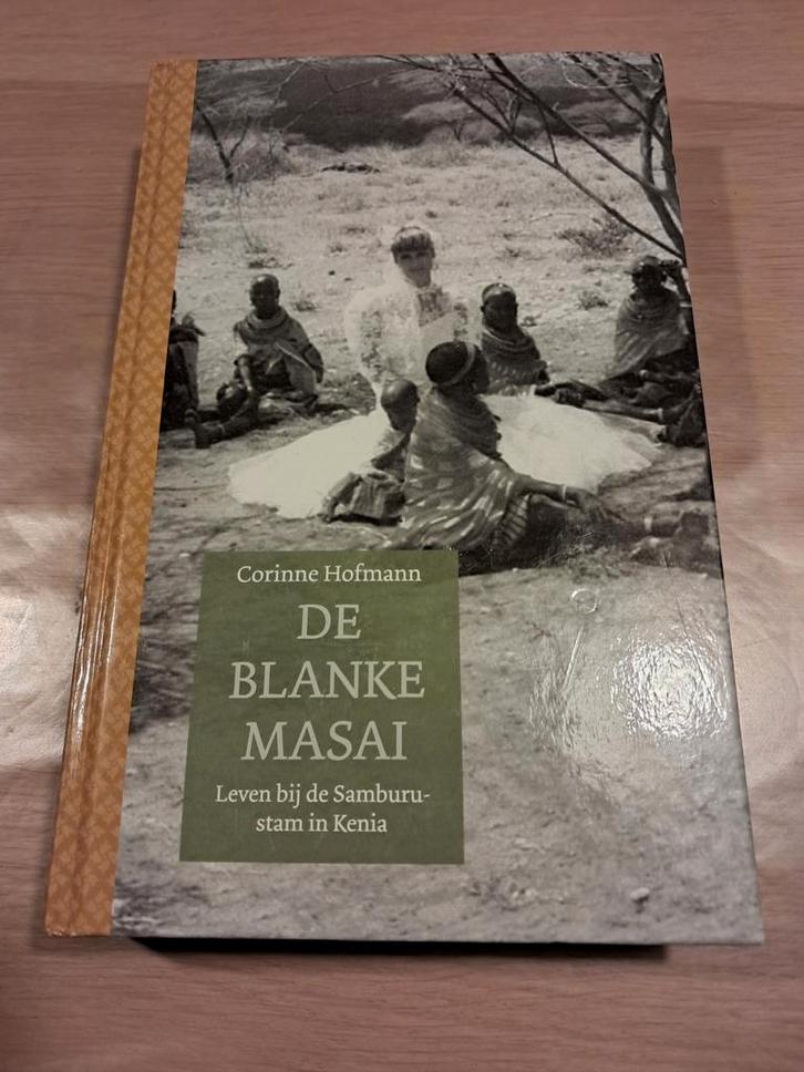 De Blanke Masai - Corinne Hofmann, Boeken, Literatuur, Gelezen, Nederland, Ophalen of Verzenden