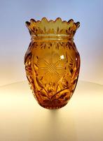 Art deco glazen vaas, floraal decor geslepen, Amber kleur, v, Ophalen of Verzenden