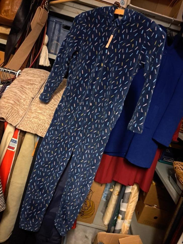 Eskimo onesie in fleece, mt 8 jr, en 10 jr (ander merk), Kinderen en Baby's, Kinderkleding | Maat 128, Zo goed als nieuw, Jongen of Meisje