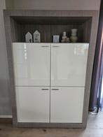 Kast met veel opbergruimte!, Ophalen