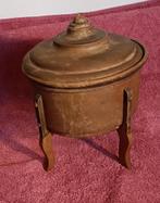 Antieke houten tabakspot op pootjes, Ophalen of Verzenden, Gebruikt, Tabaksdoos of Verpakking