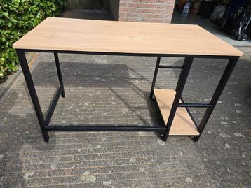 Stijlvolle Computertafel 120x60x75 lichteiken beschikbaar voor biedingen