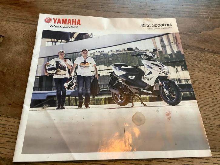Yamaha 50cc Scooter Brochure, Aerox en Neo., Fietsen en Brommers, Handleidingen en Instructieboekjes, Zo goed als nieuw, Verzenden