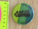Vintage button HOOGOVENS aan huis IJmuiden vrachtwagen, Verzamelen, Speldjes, Pins en Buttons, Ophalen of Verzenden, Gebruikt